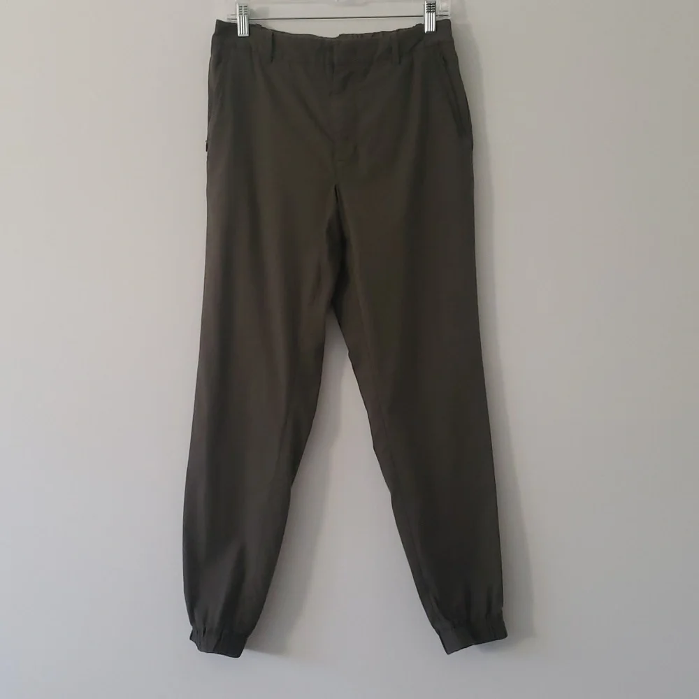 Tommy John Go Anywhere collection jogger pants‎ khaki green size 32/33